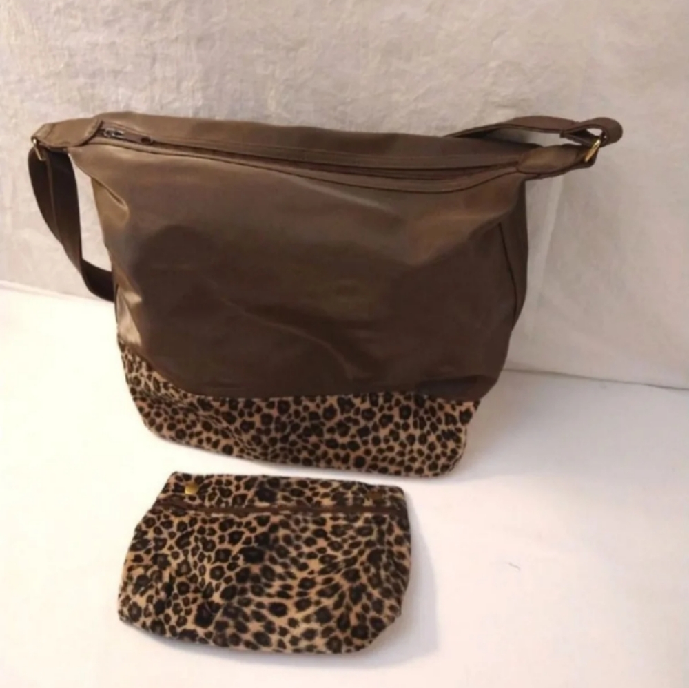 New Cheetah Purse w/Detachable Clutch
